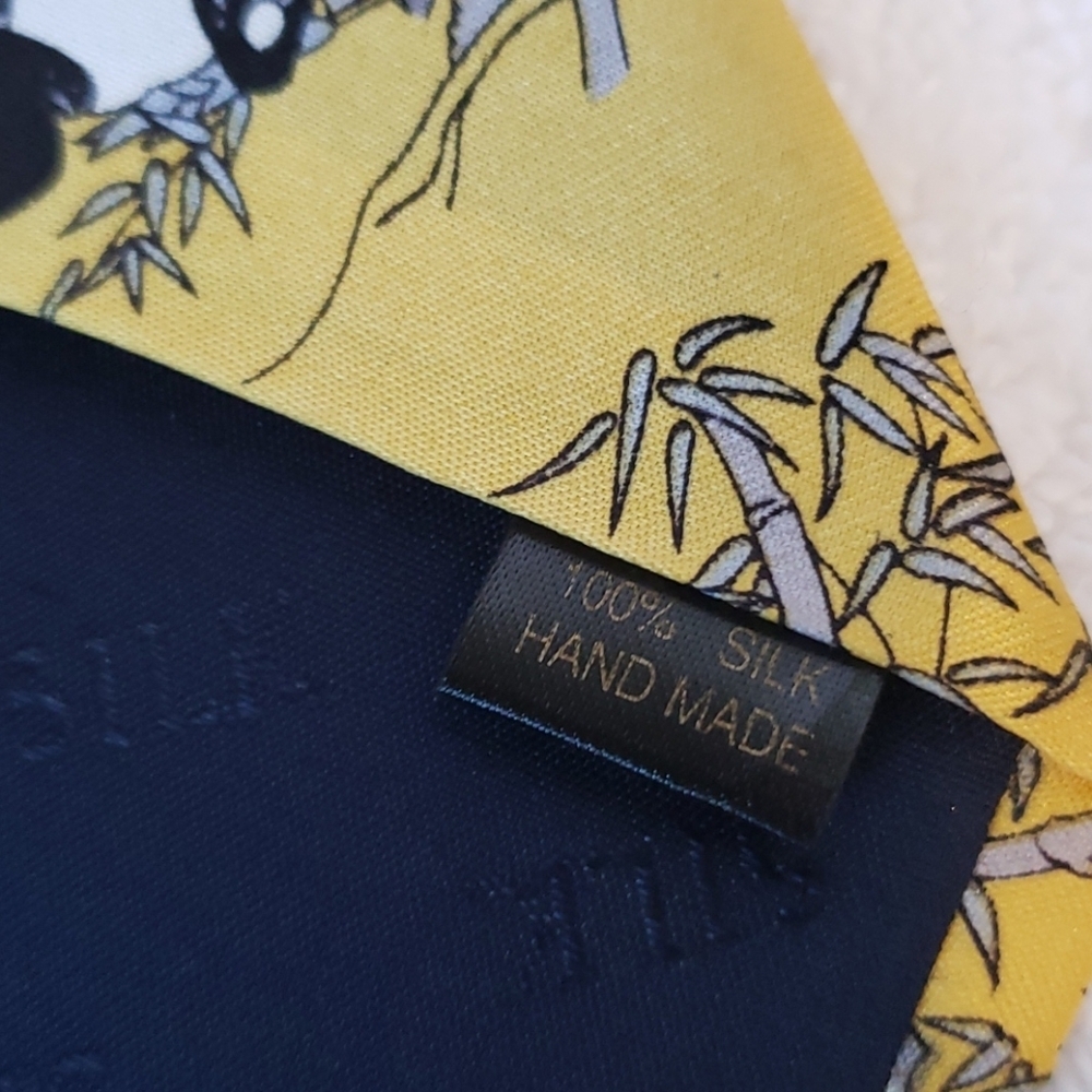 - - - Tie - Picture 4 of 4
